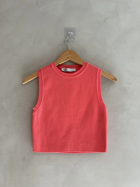 CROPPED ROAS CHICLETE DE TRICÔ ZARA