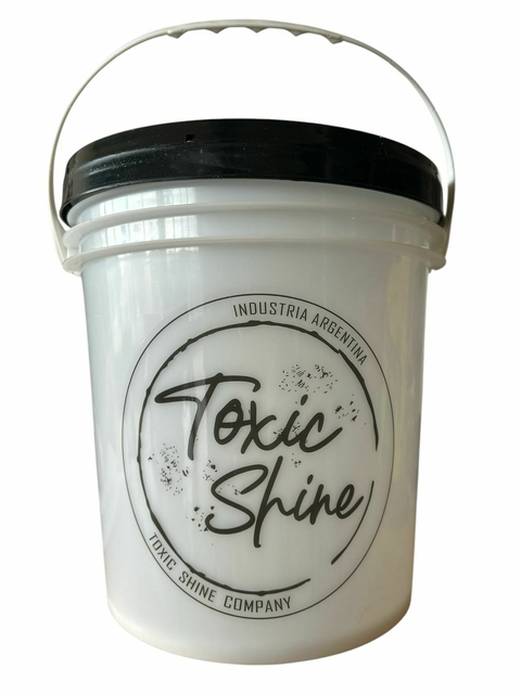 Balde Toxic Shine 10 ltrs