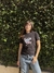 Remera Flores rosas y celestes en internet