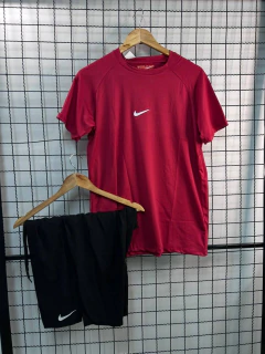 Conjunto Esportivo Nike Slim - LRS MULTIMARCAS