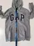 Campera Liviana GAP Gris – Estilo clásico, abrigo liviano - Urbanstore