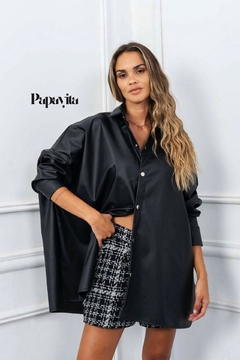 MAXI CAMISA CAMILA ECOCUERO en internet