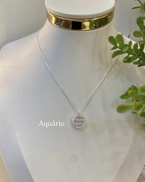 Colar semi joia ródio branco de signo com pedra natural