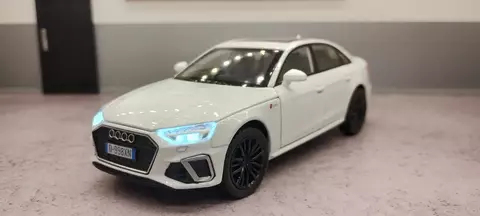 Miniatura Réplica Audi A4 Escala 1/32 Som/led Branco