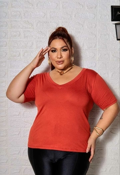 Blusa Básica Gola V