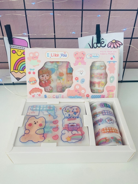 Caixa com adesivo e whasi tape - comprar online