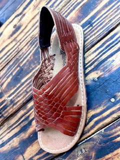 Huarache de piel trenzado en internet
