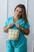 Bolsa feminina de couro e palha natural - Malibu Verde Oliva - comprar online
