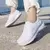 Tênis Feminino Skechers esportivo casual, ideal para a pratica de caminhadas, Yoga e pilates. Toda confortável e leveza para o seu dia a dia. - comprar online