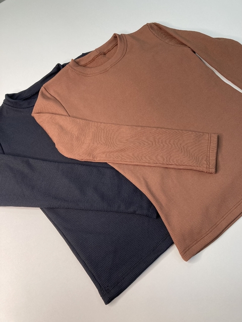 Blusa Canelada Peluciada - comprar online