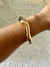 Bracelete orgânico liso dourado na internet