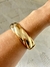 Bracelete dourado liso ondas - comprar online