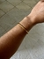 Bracelete abaulado folheado a ouro 18k