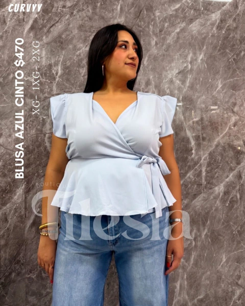 Blusa azul olanes curvy