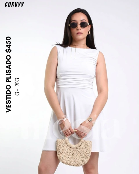 Vestido plisado curvy