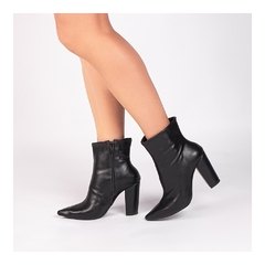 Bota Cano Curto