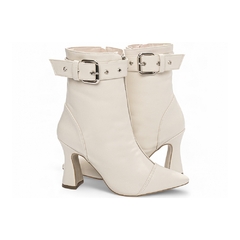 Bota Bico Fino Cano Médio - comprar online