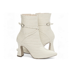 Bota Bico Fino Cano Médio - comprar online