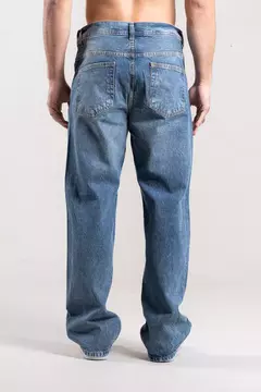 JEAN RELAXED AZUL OXIDO CLARITO en internet