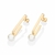 527428 - Brinco meia argola retangular banhado a ouro 18k com pérolas sintéticas