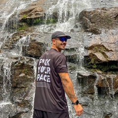 Camiseta F*ck Your Pace (FYP) - Marrom