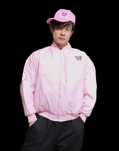 Chamarra Varsity Oversize Rosa – Men in Pink Edition