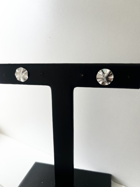 Brinco martelado pequeno