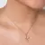 Pingente menina com cristal na internet