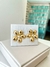 Brinco flor dourado grande - comprar online