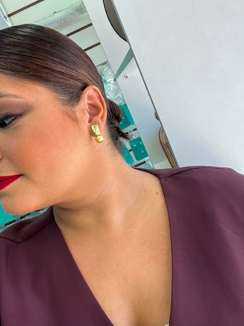 Brinco pendurado médio