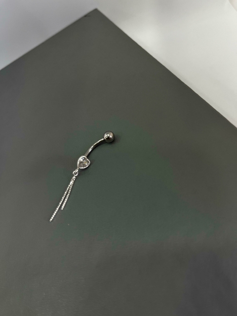 Piercing umbigo coração