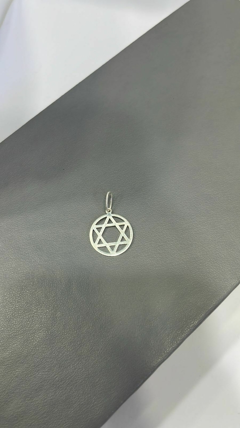 Pingente estrela de davi