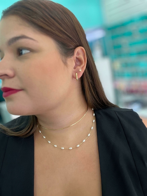 Colar pérolas dourado