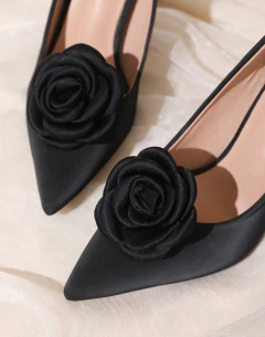 Broche calçado Rosa Negra
