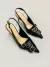 Scarpin Slingback Couro com Fivelas Preto Cecconello