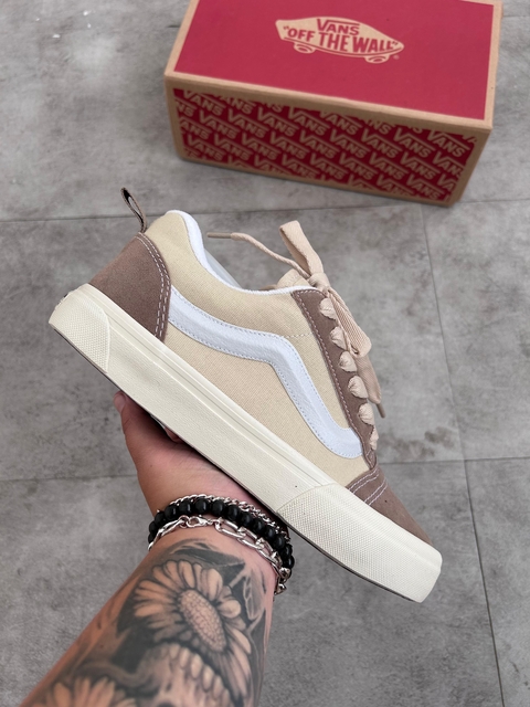 Vans Knu Beje