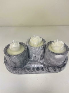 Imagem do KIT 3 VELAS + BANDEJA EM RESINA MARMORIZADA
