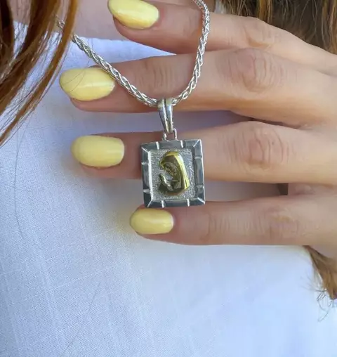 Virgen Niña Plata y Oro
