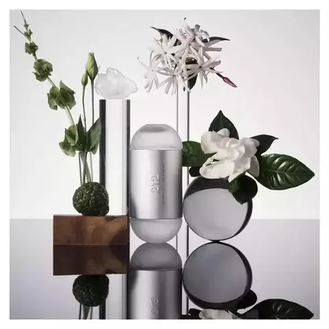 Perfume 212 Nyc - Carolina Herrera 100Ml Edt - comprar online