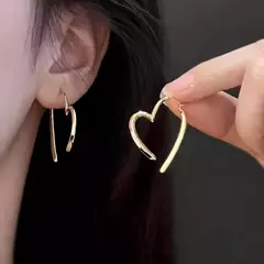 Brinco Argola Coração em Banho Dourado
