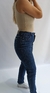 JEAN MOM AZUL TIRO ALTO DN270 en internet