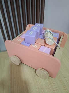 Carro de arrastre con 30 bloques de colores - Amuri di Matri