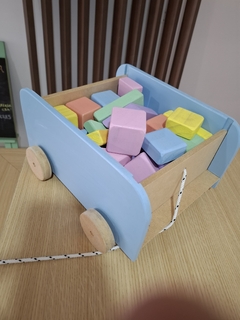 Carro de arrastre con 30 bloques de colores - tienda online