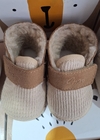 Botita c/ velcro