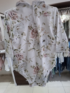Body estampado flores en internet