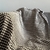 Manta algodon 1,20x1,50 gris | detalles blancos - comprar online