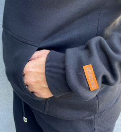 BUZO HOODIE CANGURO PREMIUM "LOVE " en internet