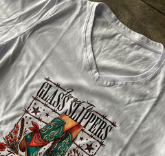 Imagen de REMERA MUJER BASICA CUELLO ESCOTE V " BOOTS"