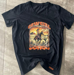 Imagen de REMERA MUJER BASICA CUELLO ESCOTE V " VAQUERA"