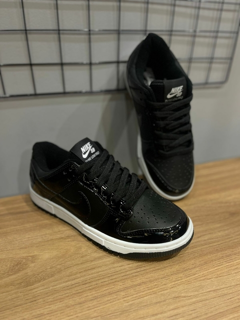 TÊNIS NIKE DUNK VERNIZ